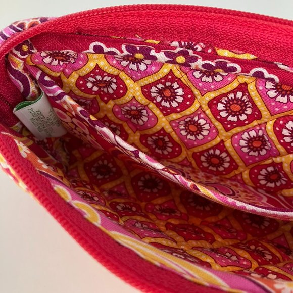 Vera Bradley Raspberry Fizz fuchsia pink wristlet purse handbag like new - Picture 6 of 6